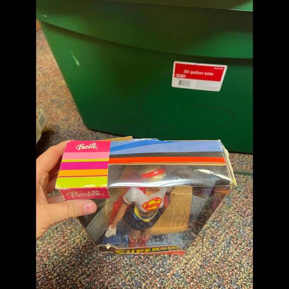 2003 MATTEL BARBIE as SUPERGIRL - Picture 10 of 10